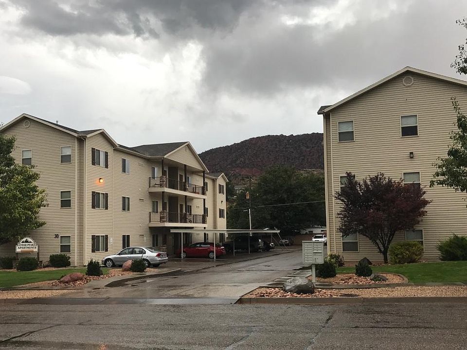 Cedar Peak Apartments