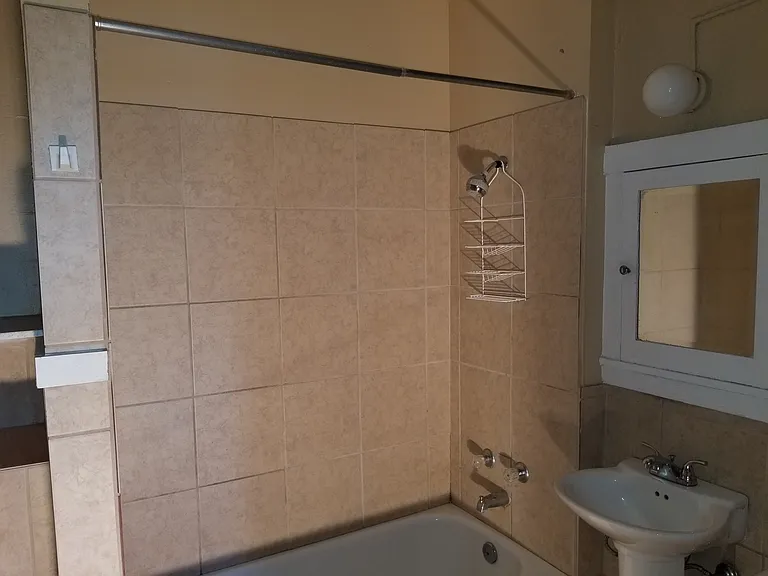 543 Park Ave #12 — Photo 15