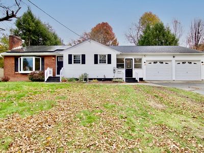 77 W Allen Ridge Rd, Springfield, MA, 01118