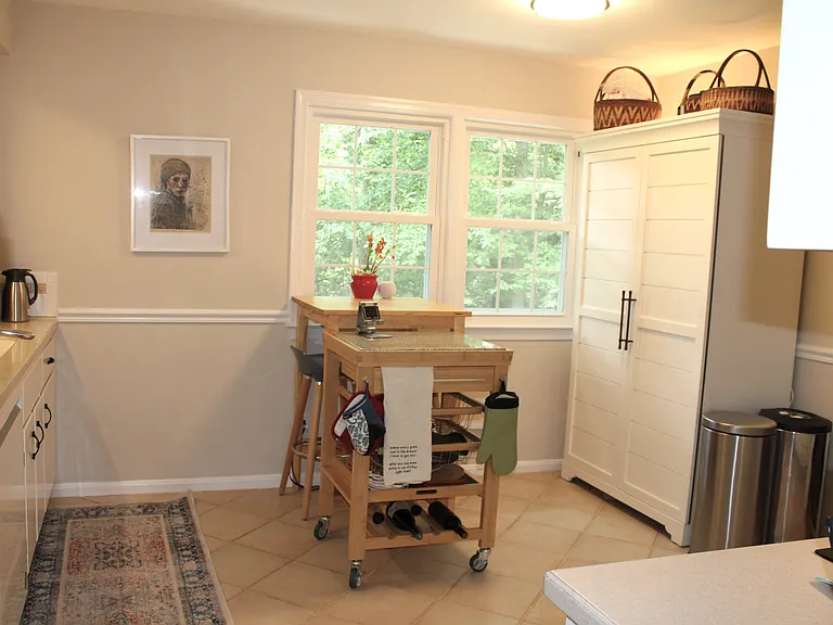 3606 Barkley Dr — Photo 5