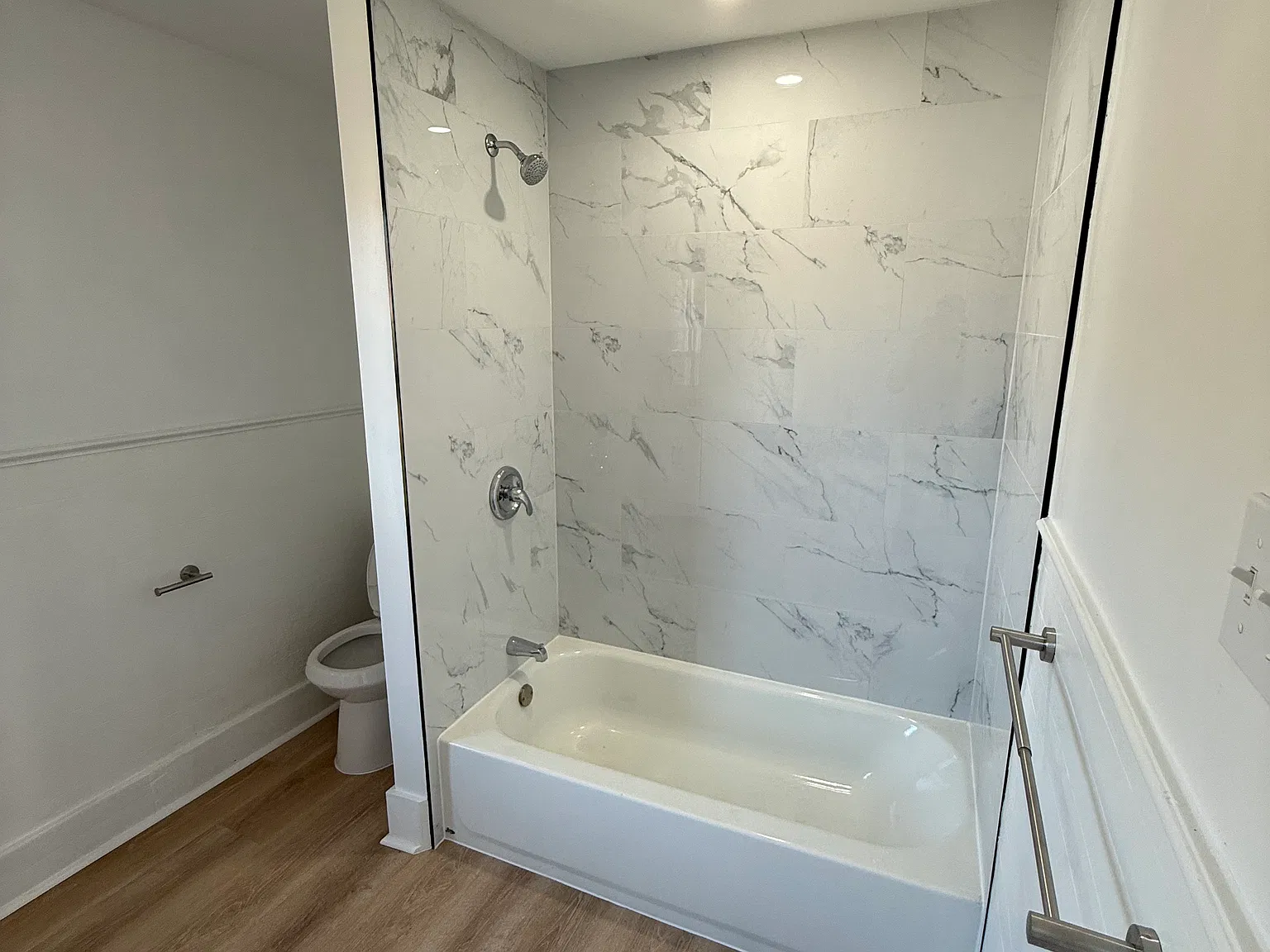 3 bed, 1.5 bath, 1587 sqft, $1,675 — Photo 2