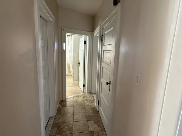 74 Dehnhoff Ave, Freeport, NY 11520