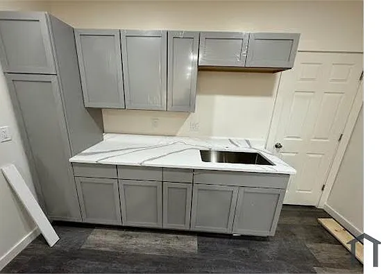2 bed, 1000 sqft, $1,200 — Photo 2