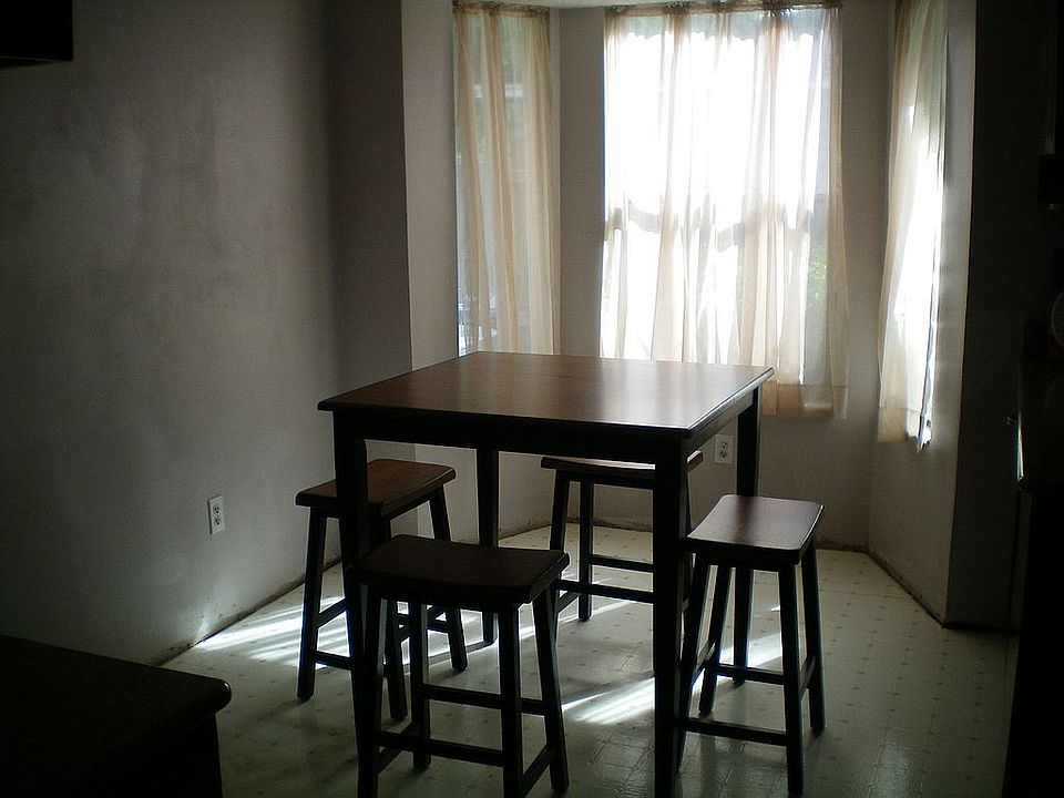 up dated eat in kitchen