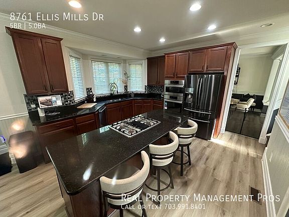 5th image of 8761 Ellis Mill Dr