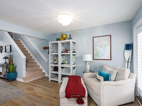 4th image of 478 Sea Cloud Cir