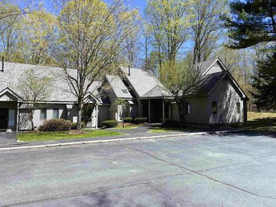 90 Kingfisher Road #2B, Hartford, VT, 05047