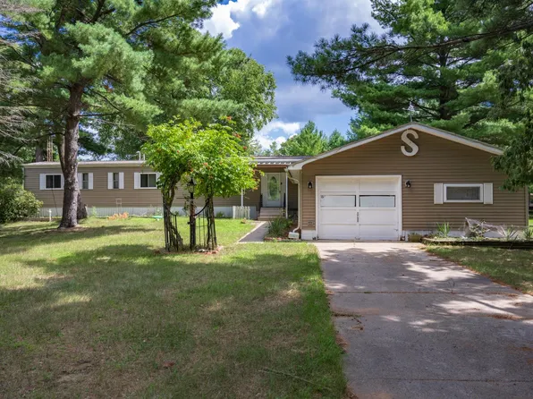 2104 Sauk St, Friendship, WI 53934