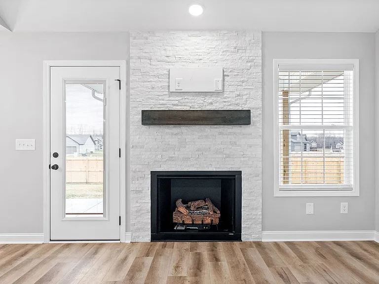 338 Galway Dr — Photo 7