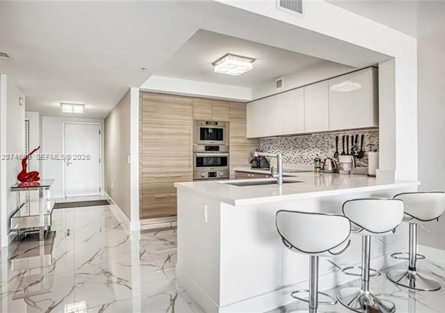 330 Sunny Isles Blvd cu-5-906, Sunny Isles Beach, FL 33160 — Photo 3