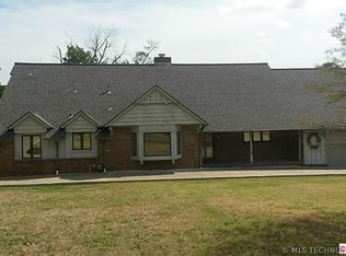 106 Osage Ridge Dr, Sand Springs, OK 74063