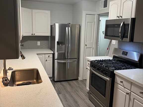 2nd image of 2321 W Mulberry Dr