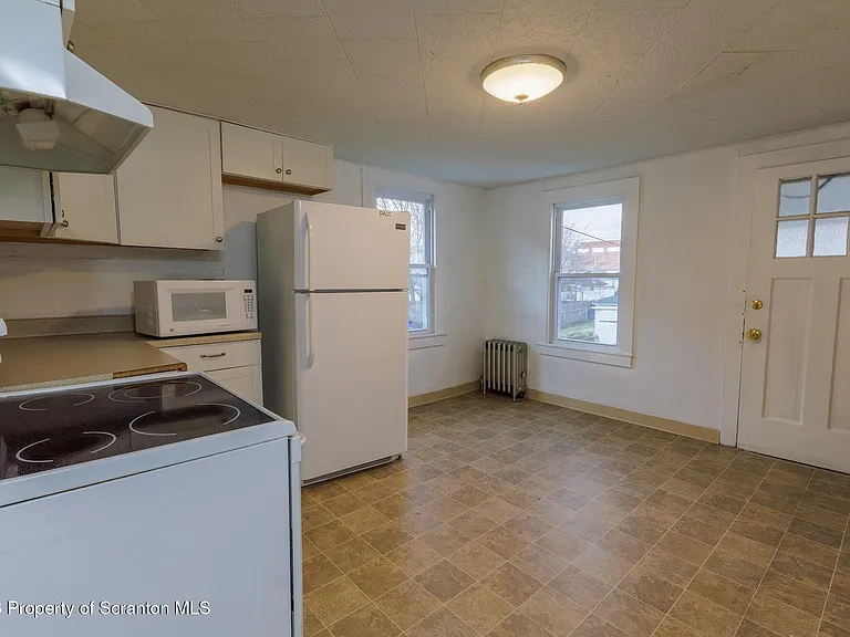 623 E Elm St #3 — Photo 9