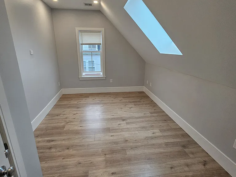 124 Kenrick St #5 — Photo 12
