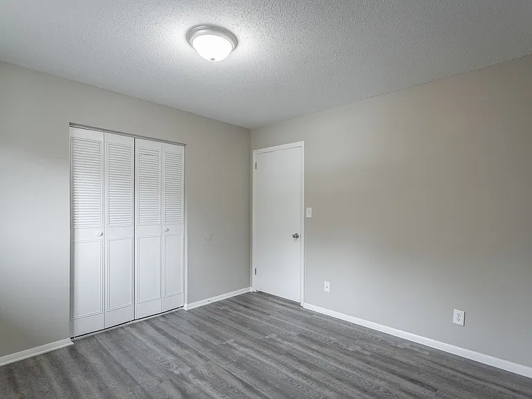 113 Goodson Ave — Photo 18