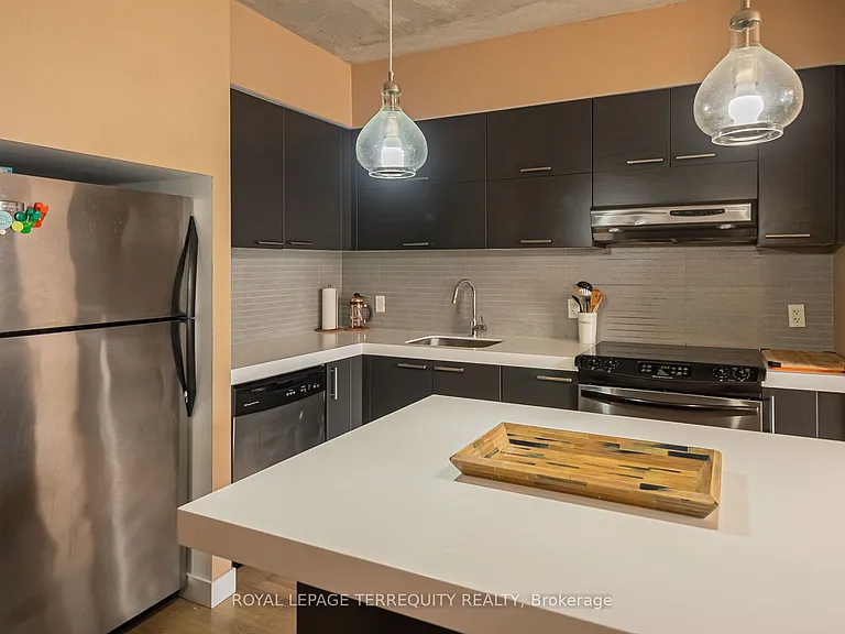 55 Stewart St #902 — Photo 25