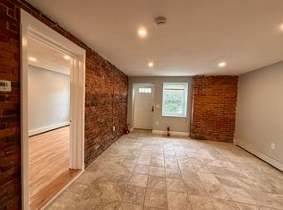 260 Hope St #3B, Providence, RI 02906