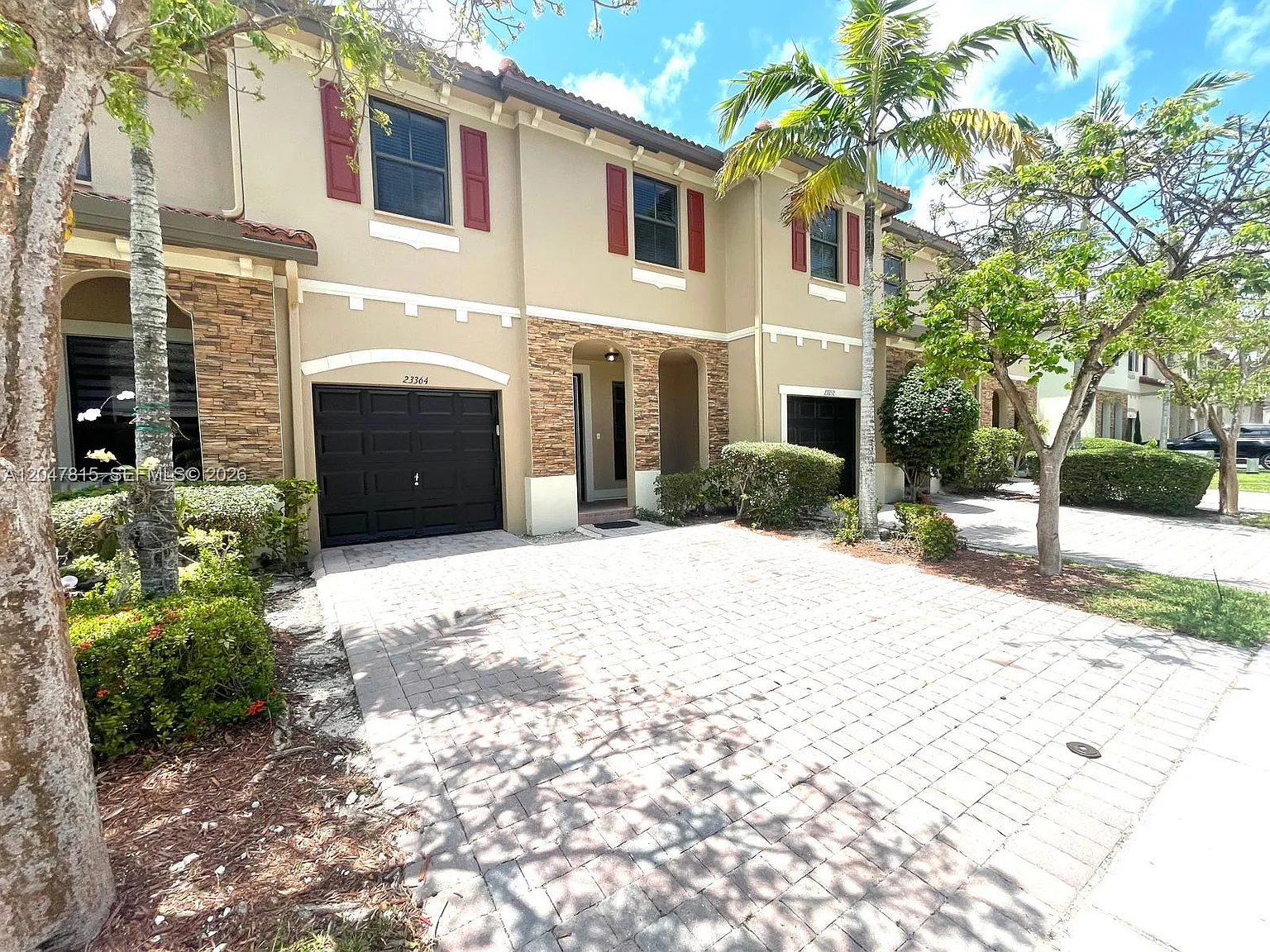 Silver Palm East Sec Thre — Photo 2