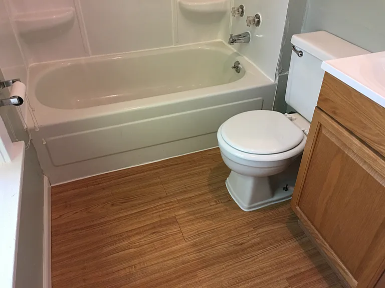 526 E 7th St #2 — Photo 20