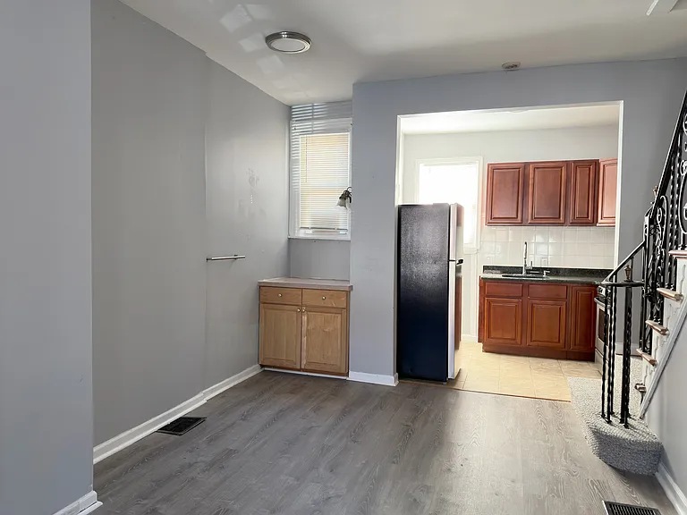 338 Snyder Ave — Photo 3