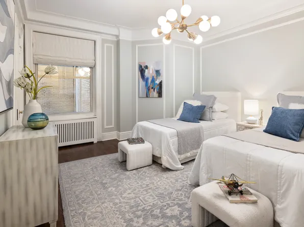 180 Riverside Drive image 9 of 11