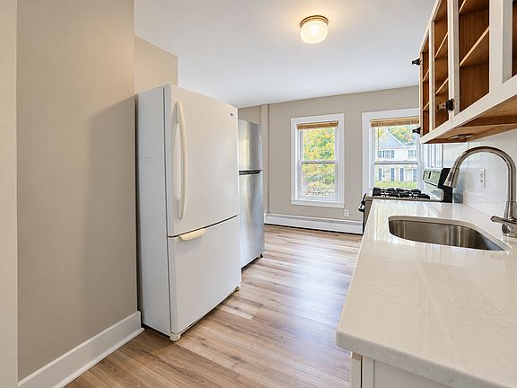 2nd image of 64 Southbridge Rd #C