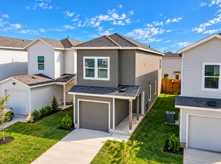 6824 Marble Rdg, Elmendorf, TX 78112