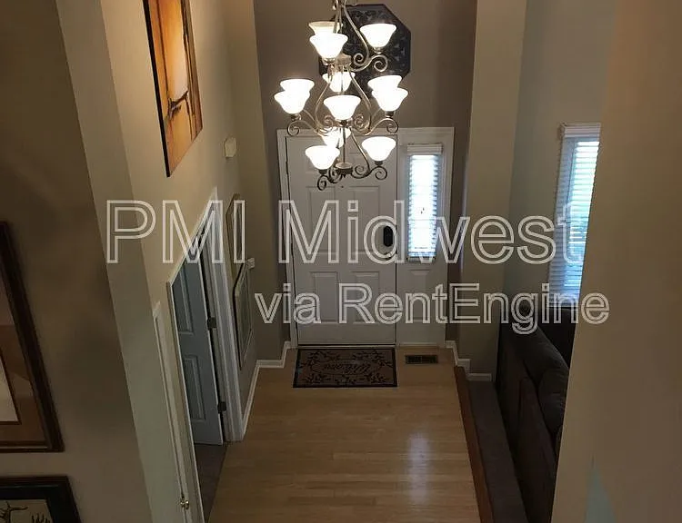 7569 Cherryhill Dr — Photo 2