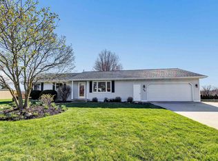 209 Redwood Ln, Francis Creek, WI 54214