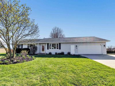 209 Redwood Ln, Francis Creek, WI, 54214