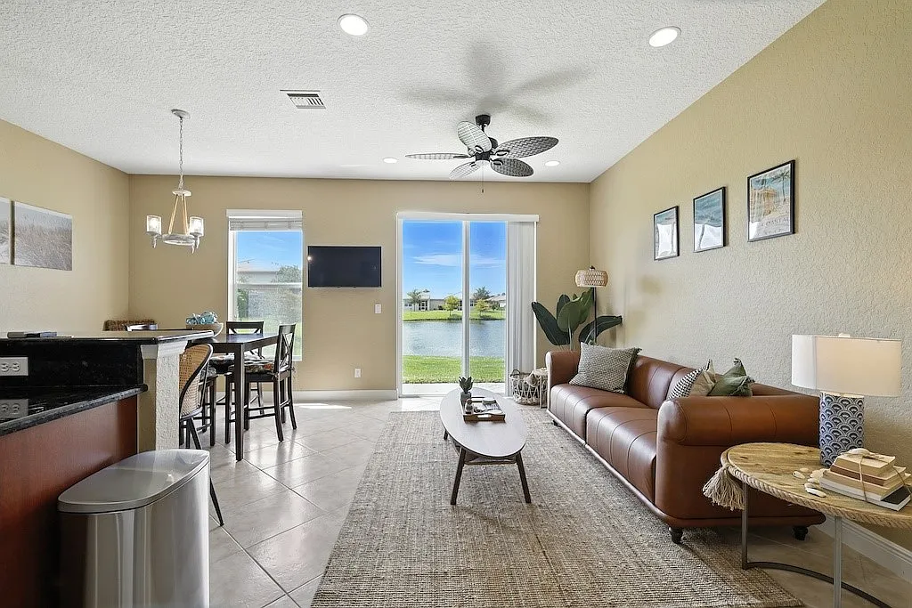 2 bed, 2.5 bath, 1364 sqft, $3,500 — Photo 1