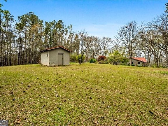 2nd image of 386 Skeet Shoot Rd