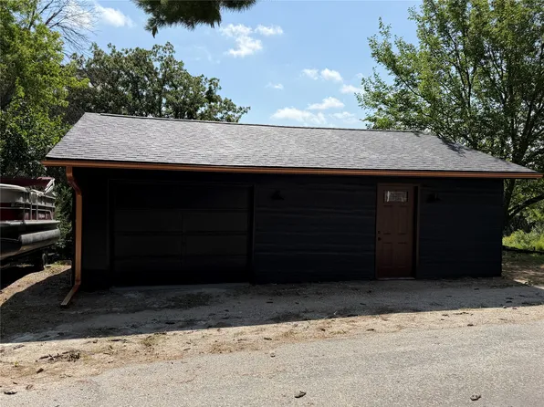 8422 Meadow Wood Dr, Dexter, IA 50070
