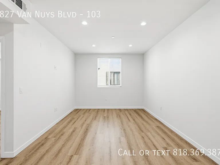 8827 Van Nuys Blvd #103 — Photo 4