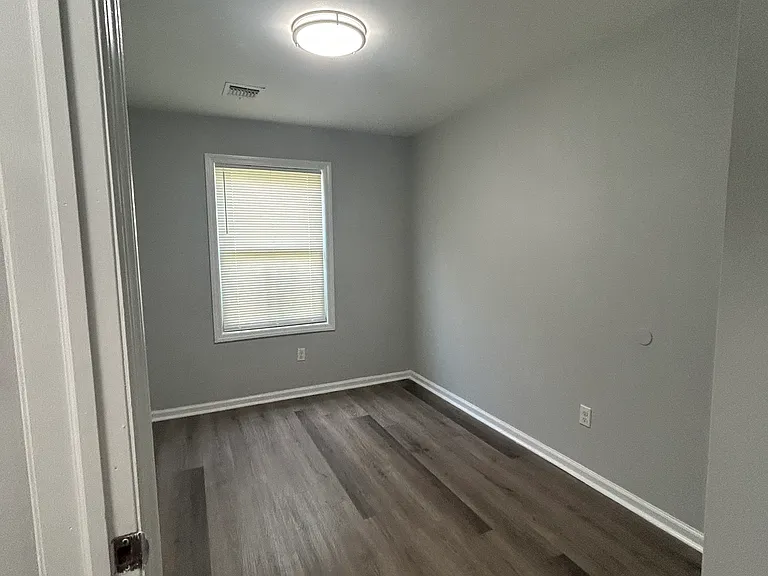 130 N Main St #5 — Photo 13