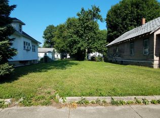 2009 S 8th St, Terre Haute, IN 47802