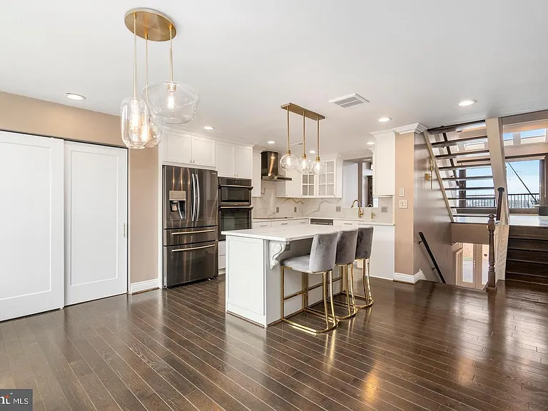 2419 Boston St — Photo 14
