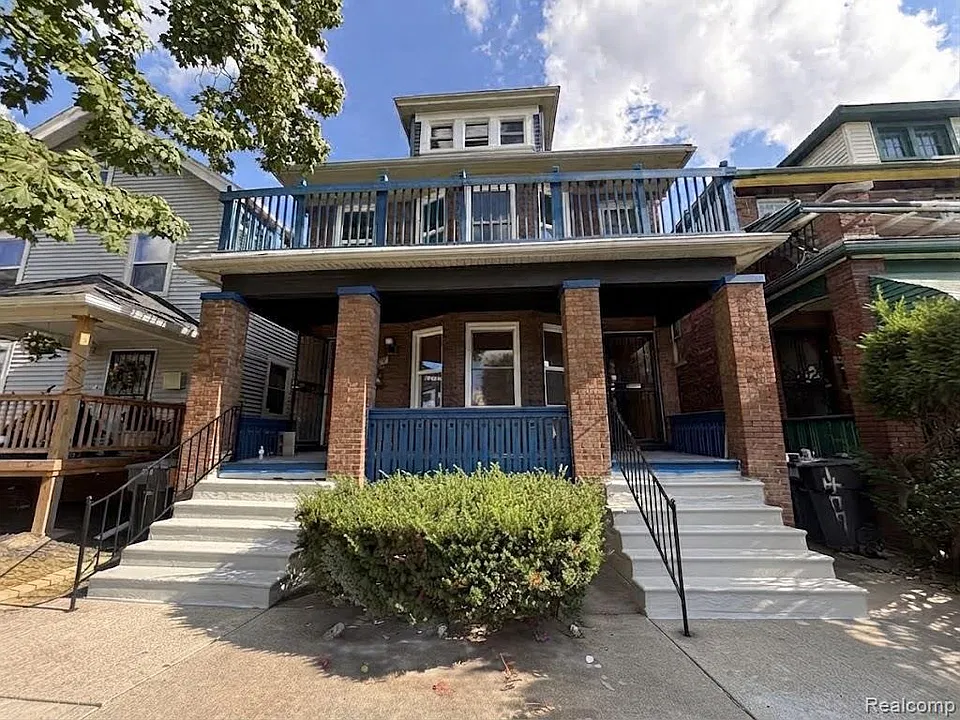1475 W Euclid St
