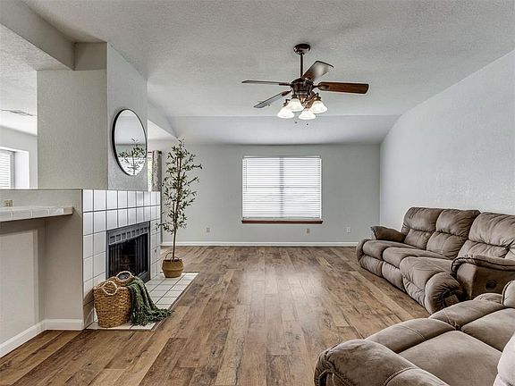 5th image of 1408 Nottoway Dr