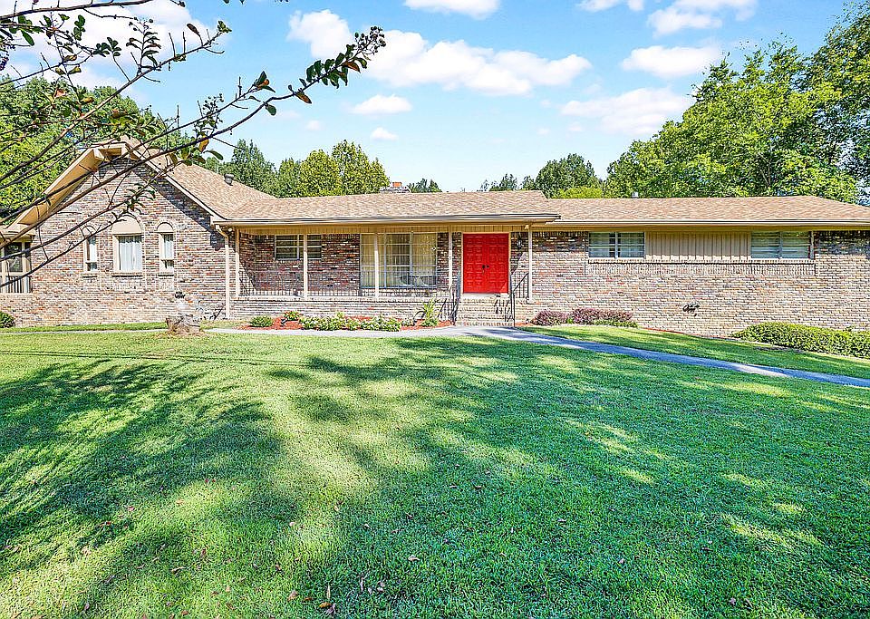 Beautiful full brick rancher