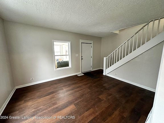 4th image of 1436 Roosevelt Ave