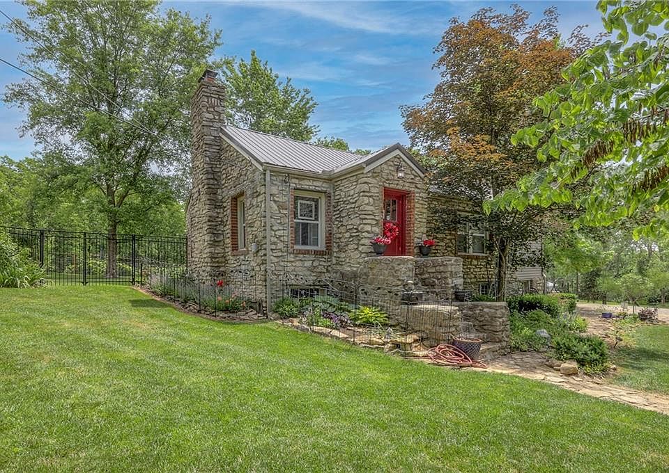 1st image of 6801 Scenic Dr