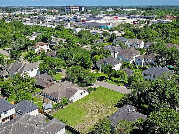 Imagine your new home being built on this lot on Maple Street surrounded by prestigious homes.