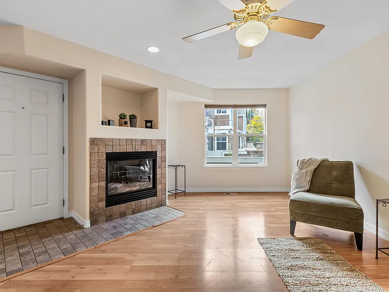 13235 Holly St #E — Photo 4
