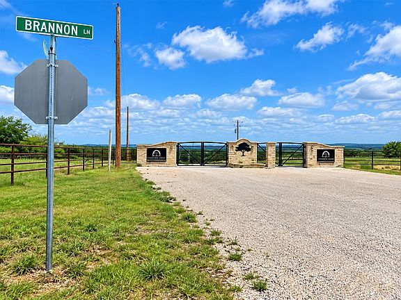 2nd image of Paradise Pkwy