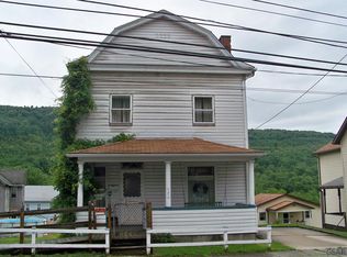 526 Main St, South Fork, PA 15956
