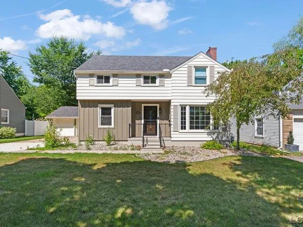 695 Budlong St, Adrian, MI 49221
