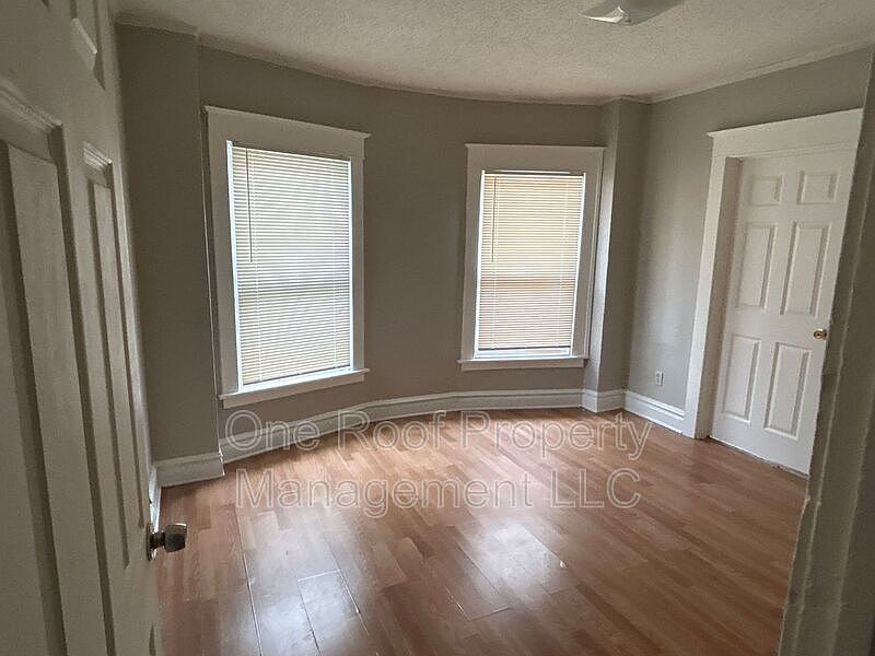 1st image of 3224-3226 E 8th St #2W