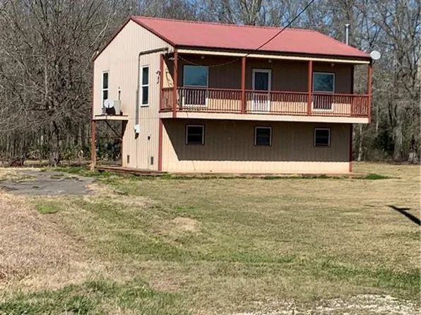 1447 Spring Bayou Rd, Marksville, LA 71351
