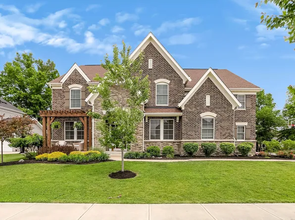 12059 Chapelwood Dr, Fishers, IN 46037